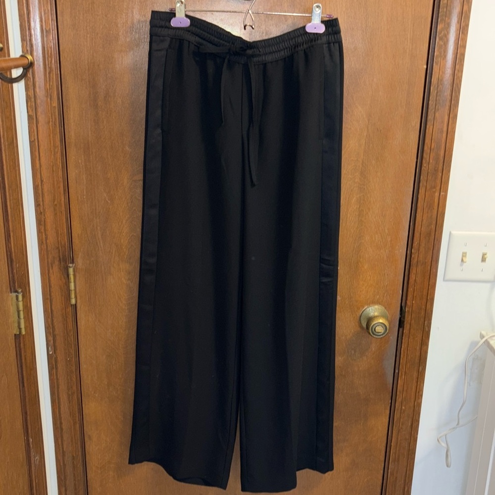Black wide leg pants sz 4
